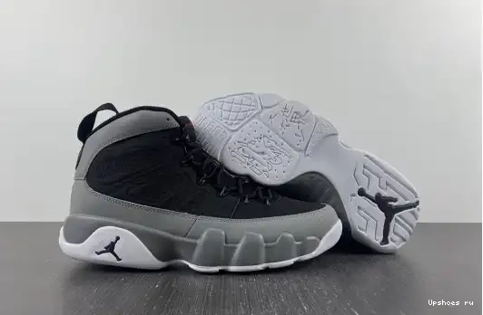 CT8019-060 Particle Grey CT8019-060 Retro Jordan 9 0515